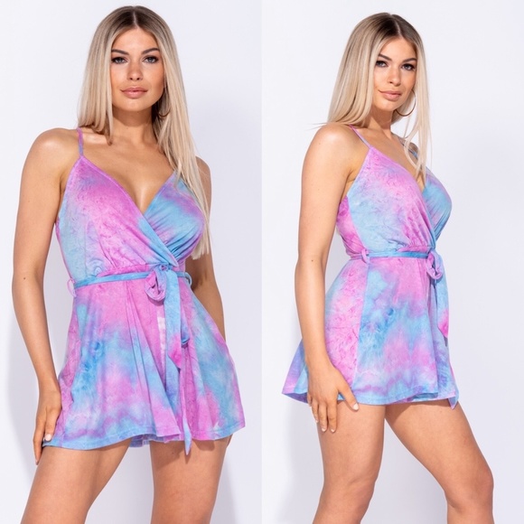 🆕 LUCY IN THE SKY W/ DIAMONDS PLAYSUIT - Picture 1 of 6